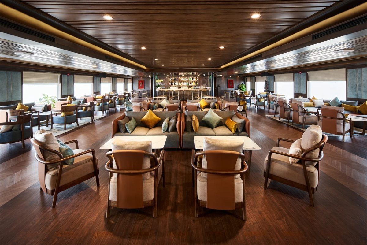 Harmony Lounge on APT