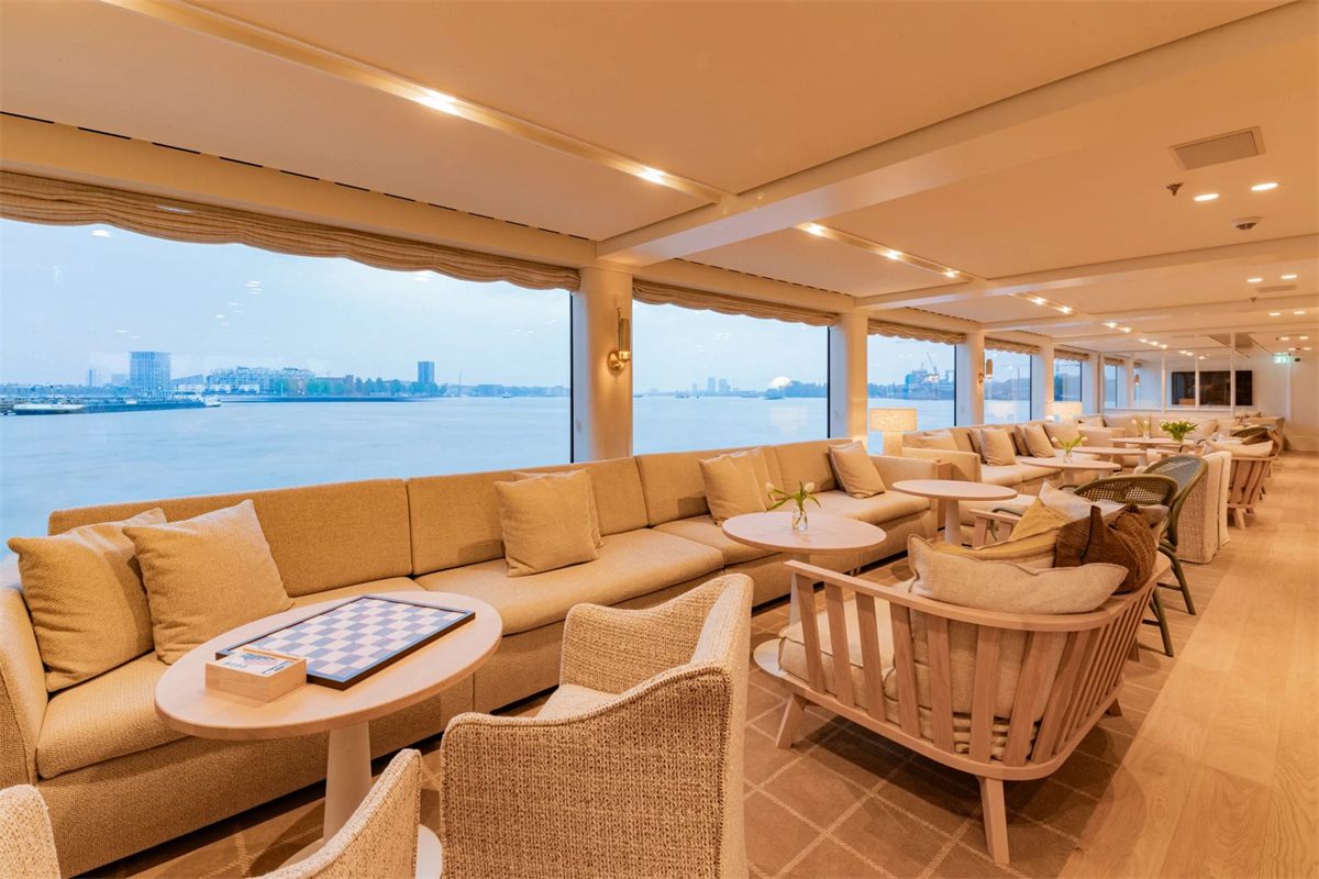 The Salon Lounge aboard APT Solara