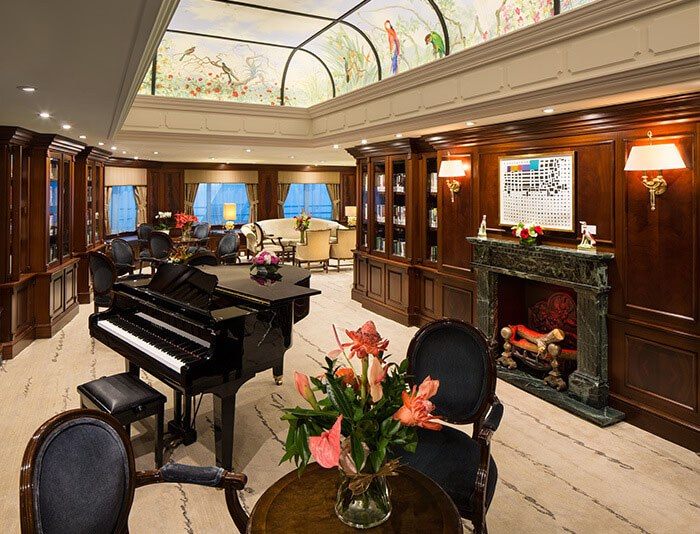 The Drawing Room, Azamara Pursuit’s library and quiet lounge