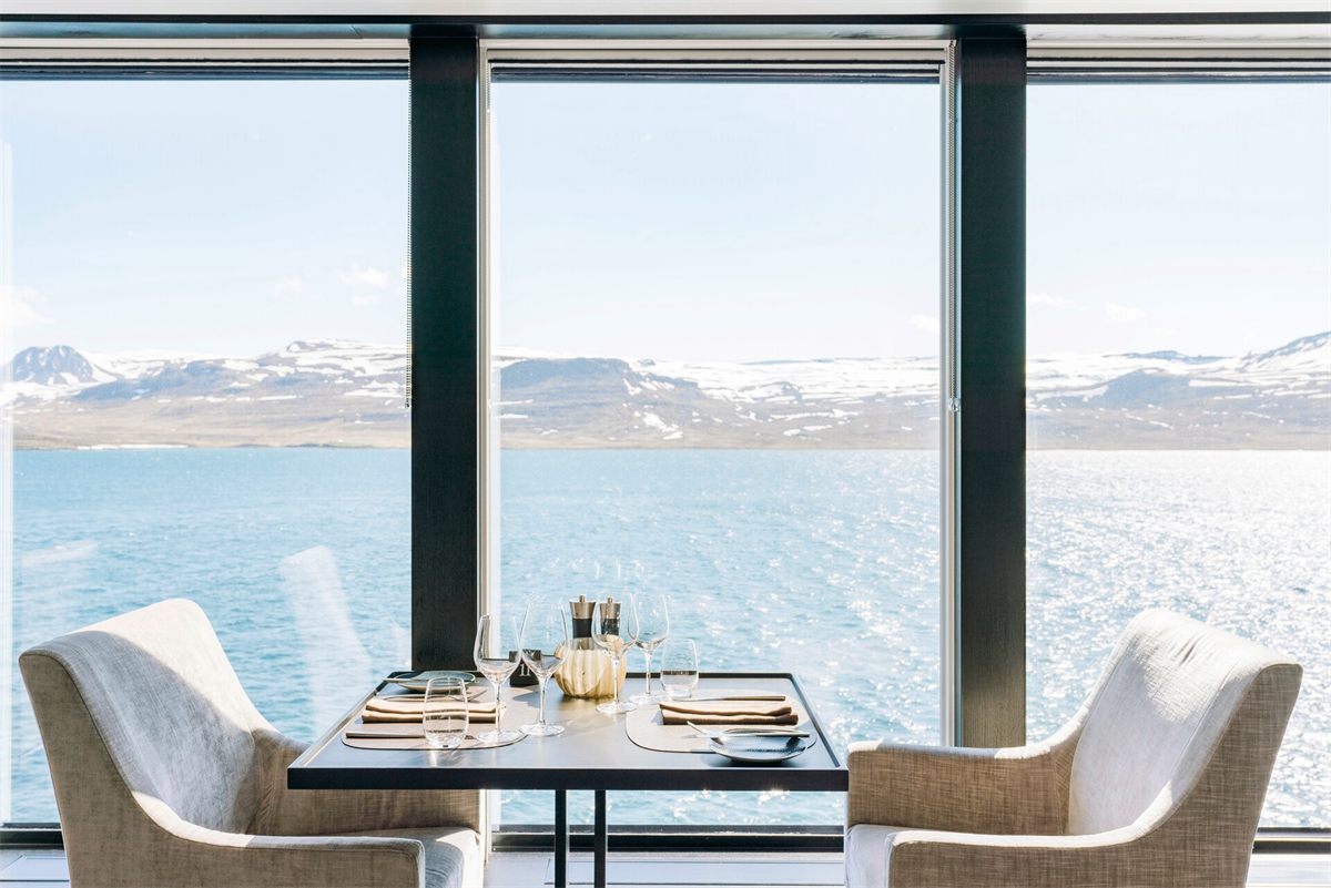 Restaurant Lindstrøm on HX Expeditions
