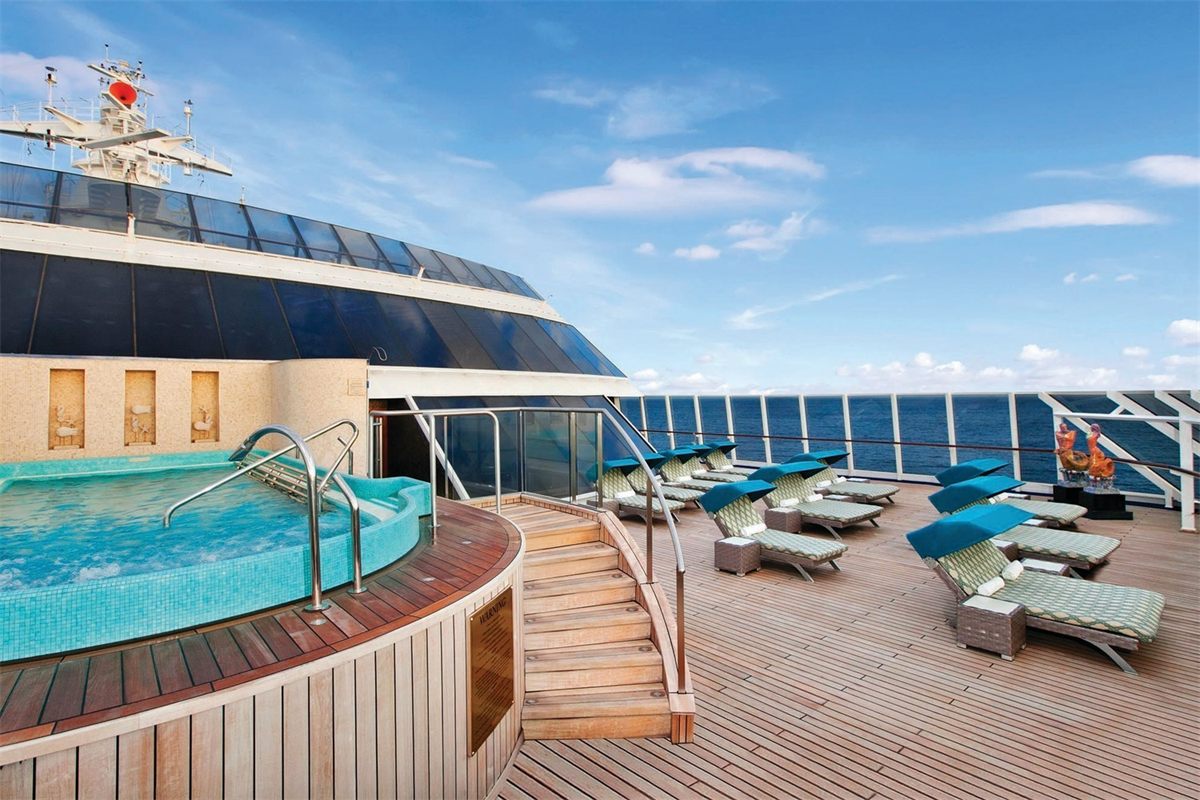 Aquamar Spa Terrace on Oceania Cruises