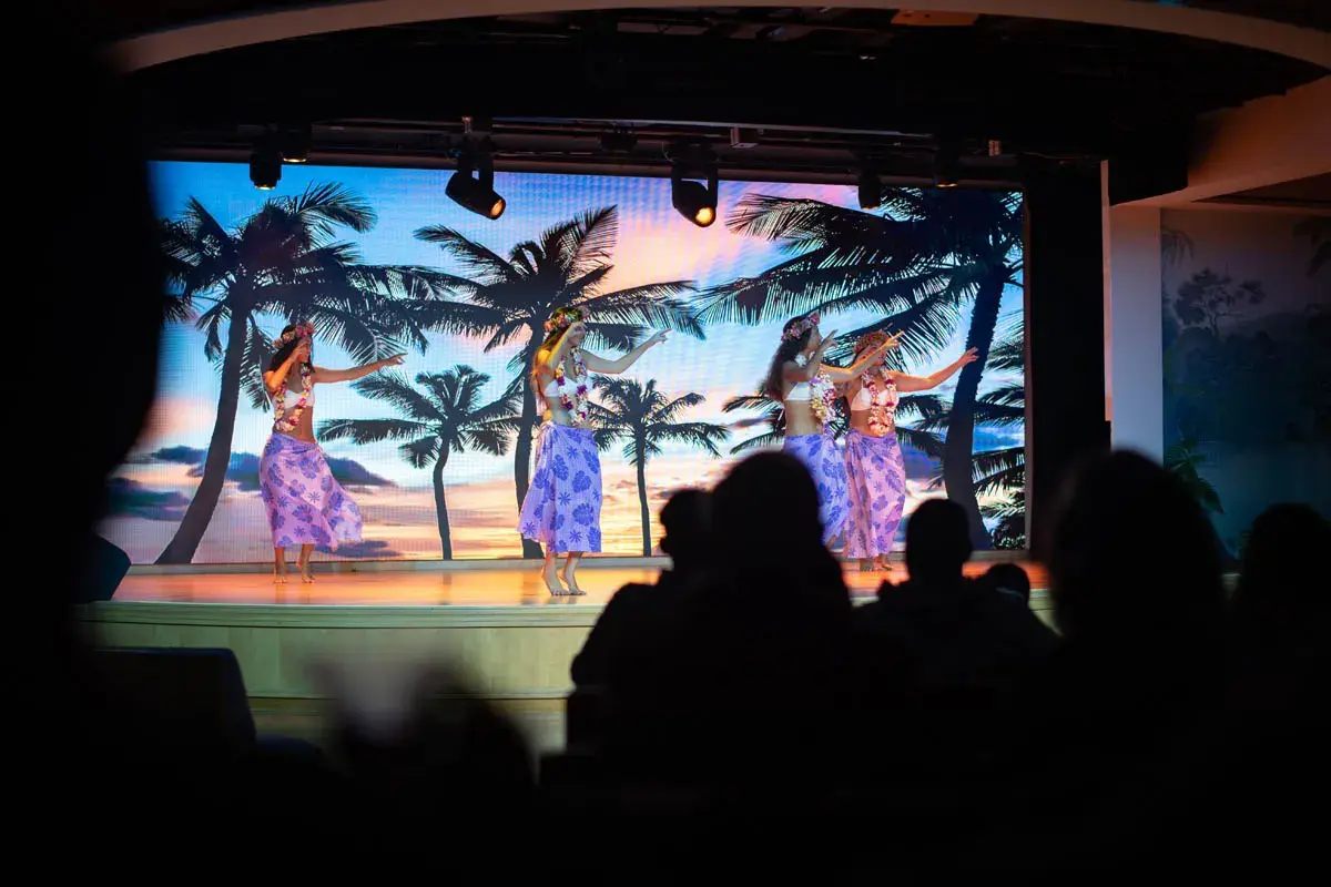 Le Grand Salon on Paul Gauguin Cruises