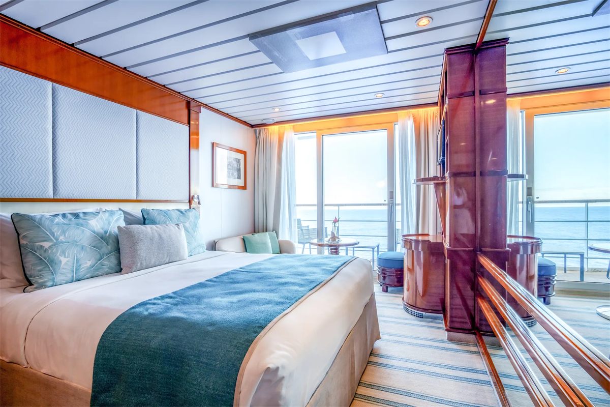 A private balcony suite aboard the Gauguin