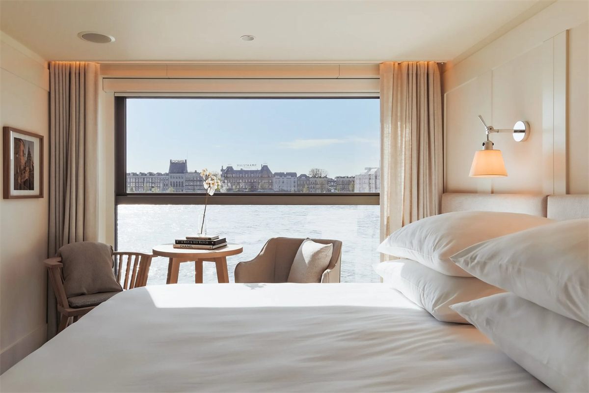 French Balcony Suite on APT