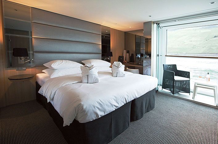 Deluxe Balcony Suite on Scenic