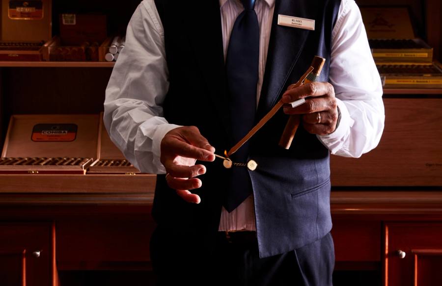 Connoisseur’s Corner on Silver Cloud