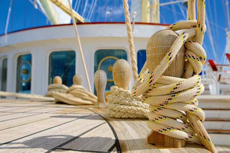 Knot-Tying on Star Clippers